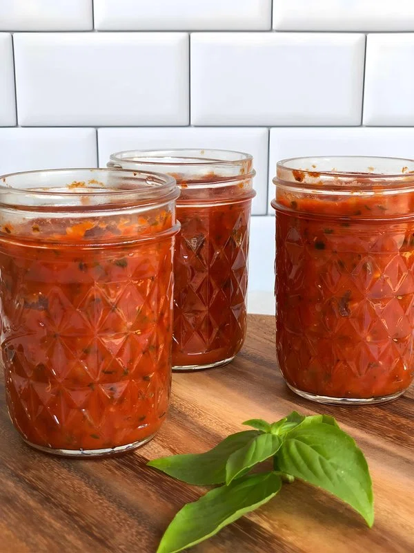 Easy Homemade Pizza Sauce cover