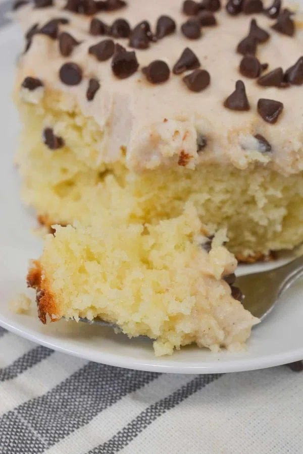 Cannoli Cake cover