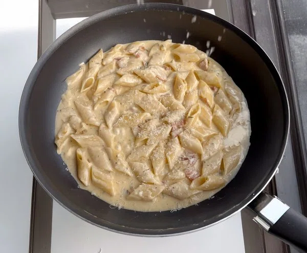 Bacon Alfredo Pasta cover