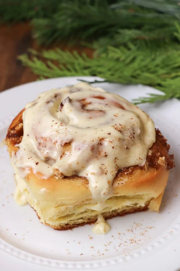 The Best Eggnog Cinnamon Rolls cover