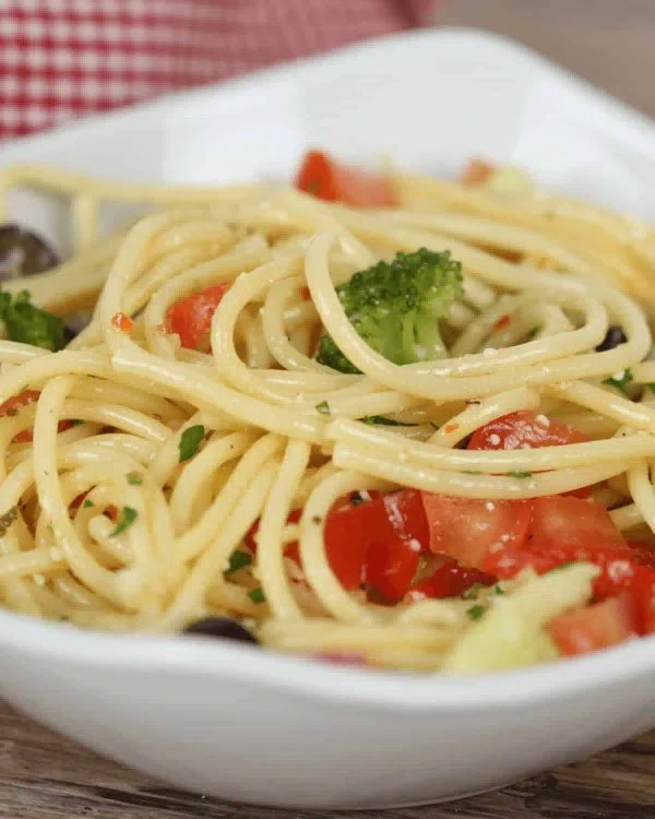 Spaghetti Pasta Salad cover