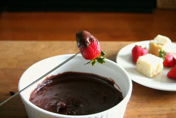 Chocolate Fondue For 2 (Or 4 Or 6 Or…) cover