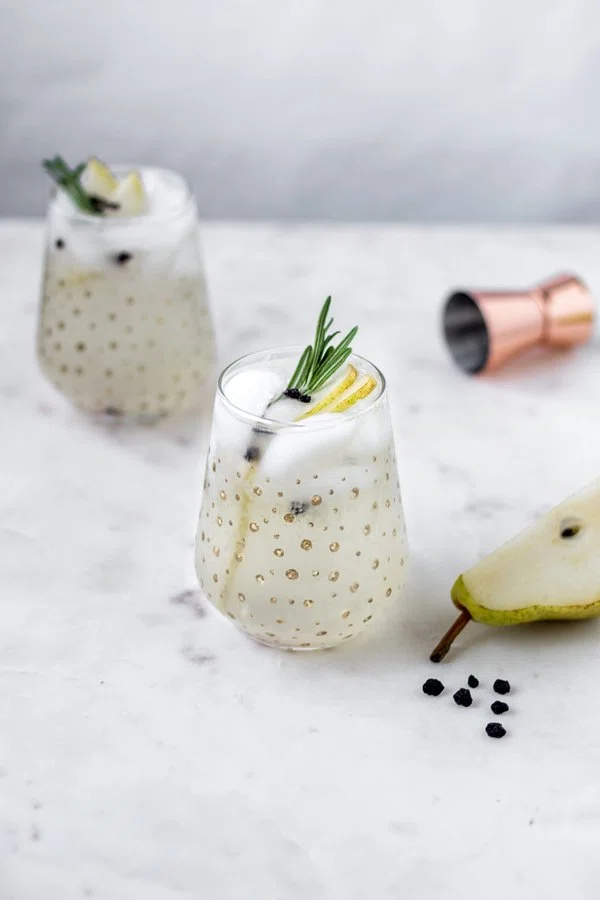 Pear Gin Spritz cover