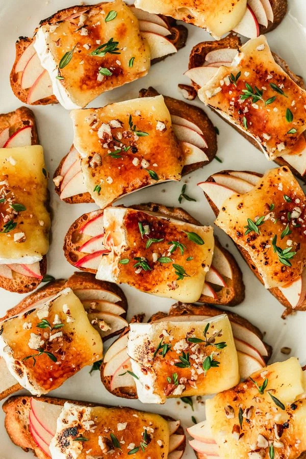 10-Minute Brûléed Apple and Brie Crostini cover