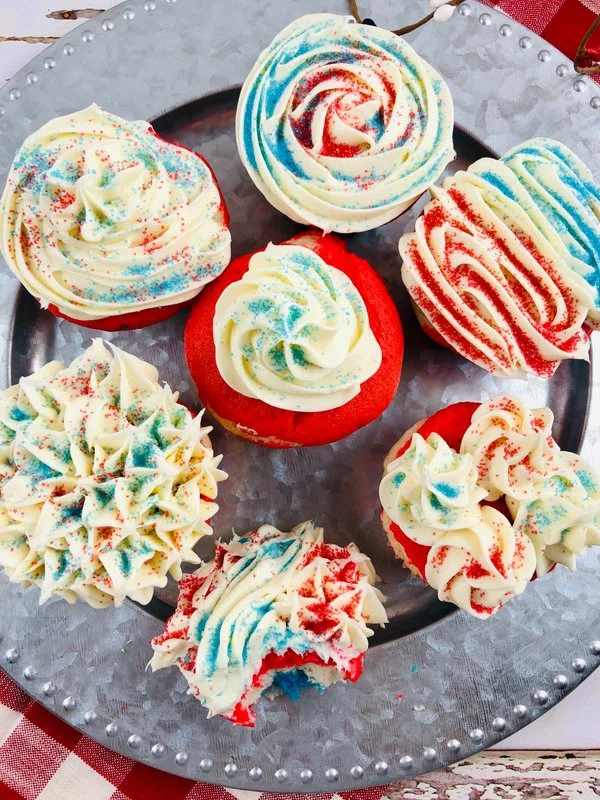 Red White and Blue Cupcakes cover
