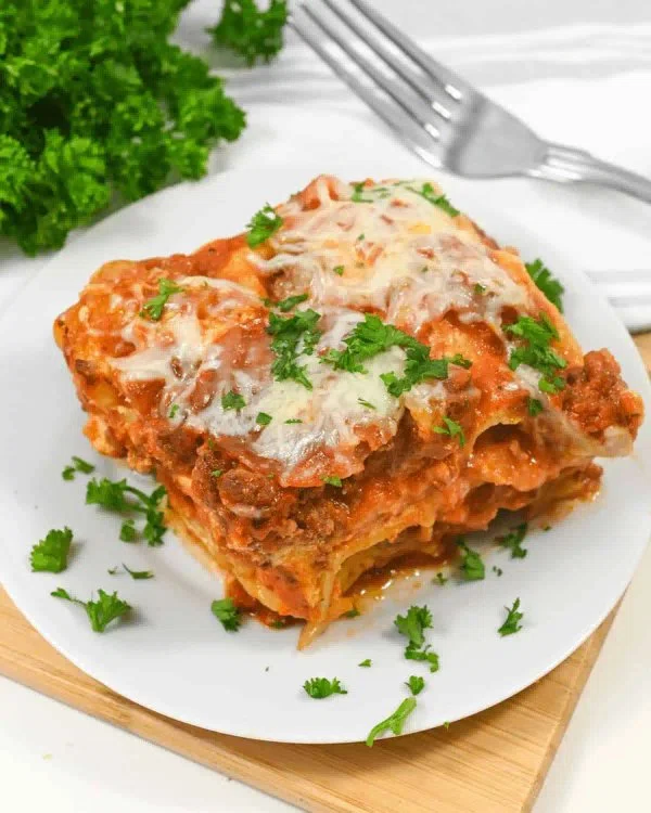 Slow Cooker Lazy Lasagna cover