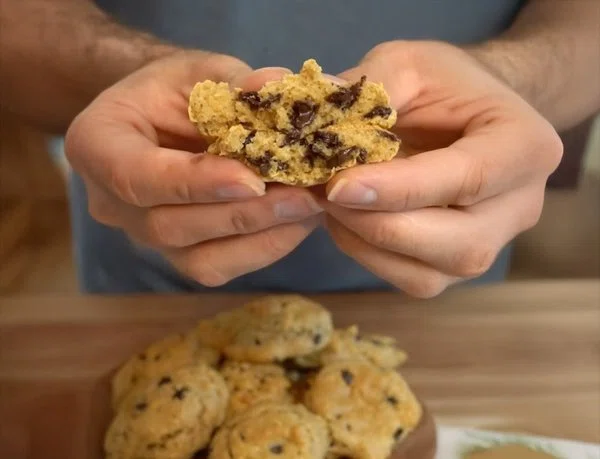 High Protein Chocolate Chip Peanut Butter Cookies cover