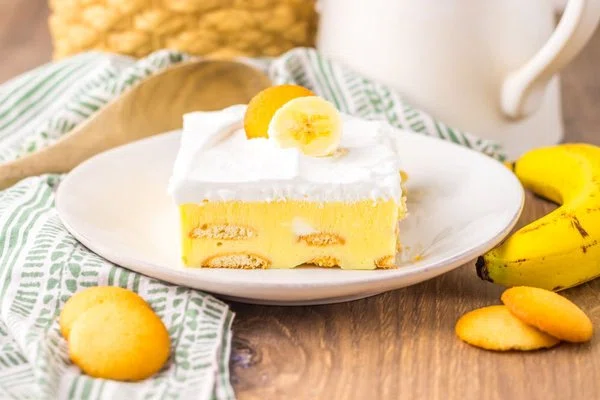 No-Bake Banana Pudding Cake cover