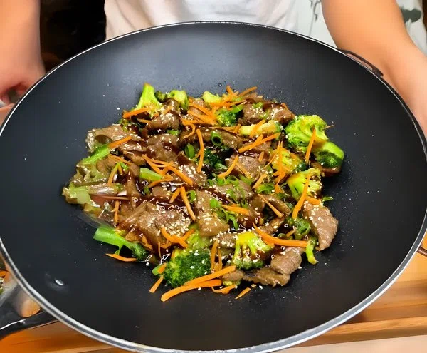 Steak and Broccoli Stir Fry Meal Prep cover