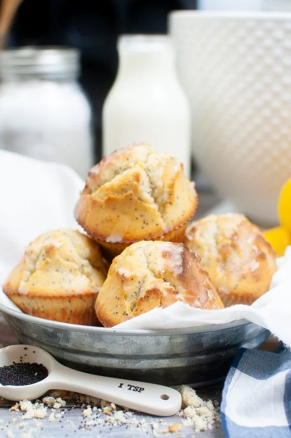 Lemon Poppy Seed Cupcake cover