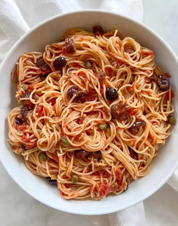 Vegan Pasta Puttanesca cover