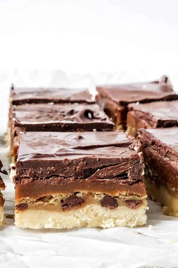 Twix Cookie Bars cover