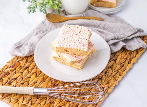 Peppermint Sugar Cookie Bars cover