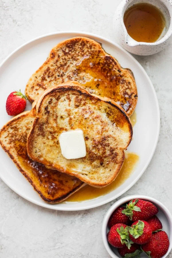 Cinnamon French Toast (Easy & Ready in 15 Minutes!) cover