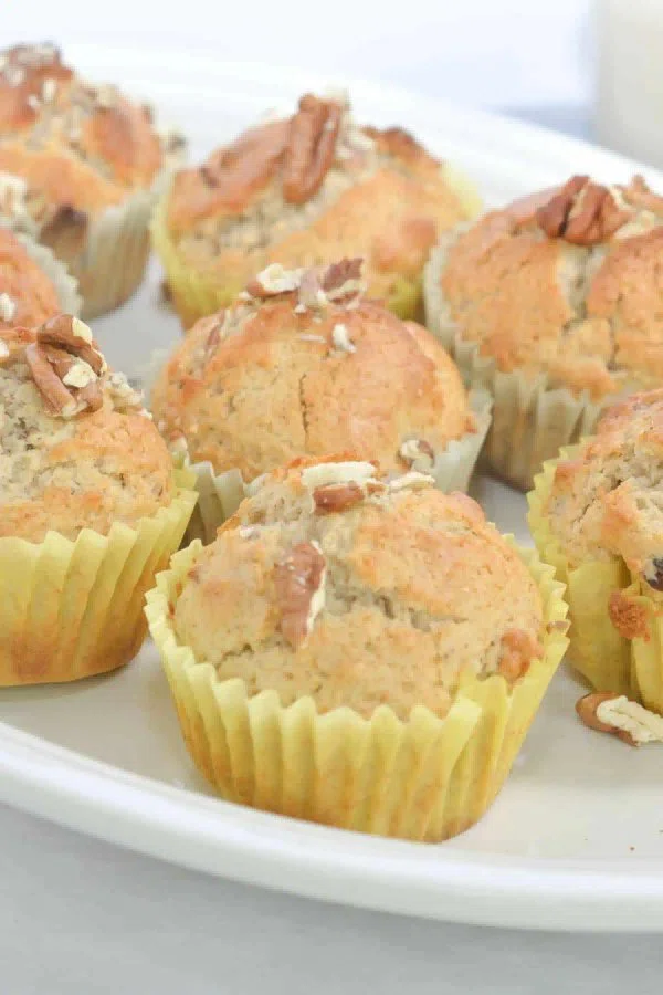 Cinnamon Muffins with Pecans cover