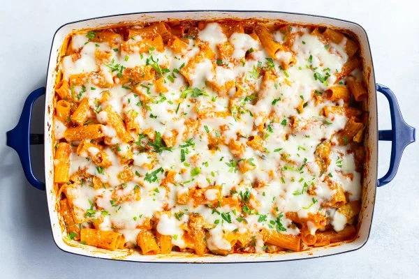 Easy Rigatoni Pasta Bake cover