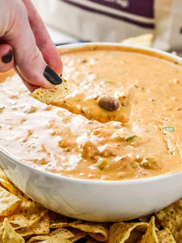 4-Ingredient Chili Cheese Dip cover