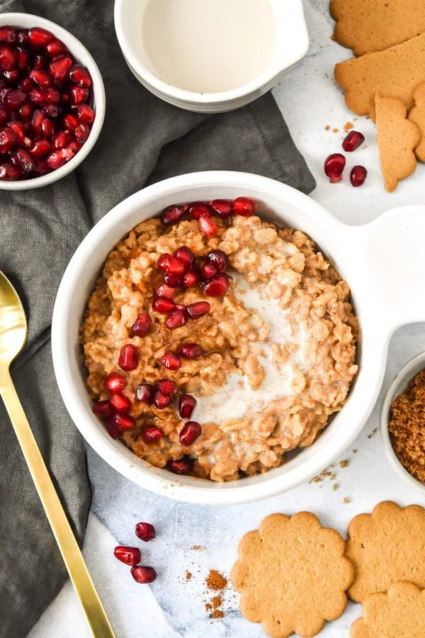 Instant Pot Gingerbread Oatmeal cover