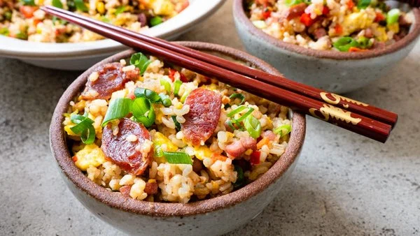 “Better Than Takeout” Easy Fried Rice cover