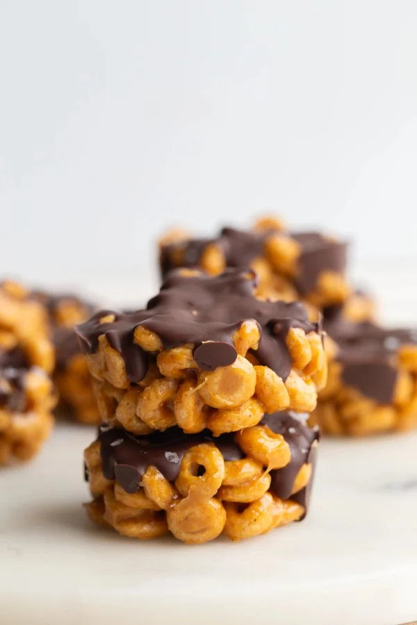 No Bake Cheerio Bars cover