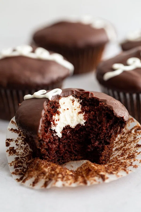 Vegan Hostess Cupcakes cover