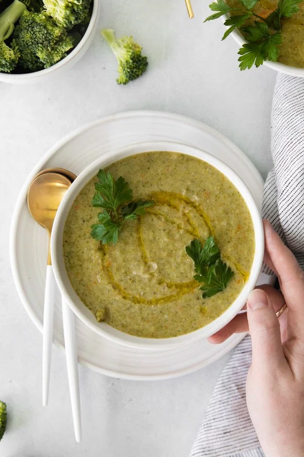 Vegan Broccoli Soup cover