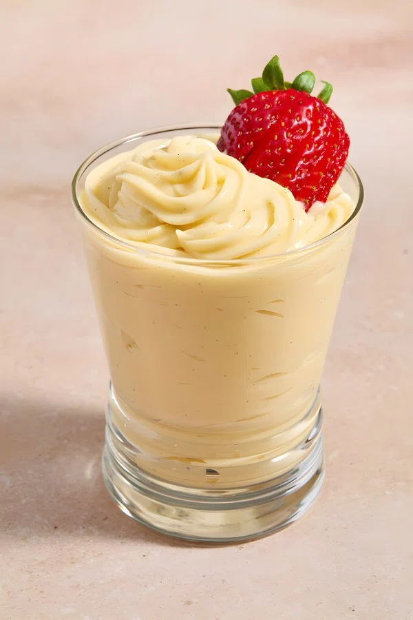 Homemade Pastry Cream Recipe (Créme Patissiére) cover