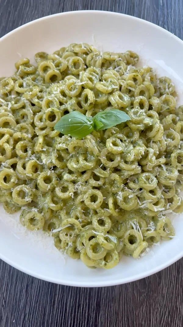 Pesto SpaghettiOs (Anelli Pasta with Creamy Pesto Sauce) cover