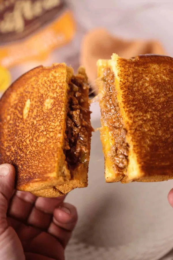 Sloppy Joe Grilled Cheese cover