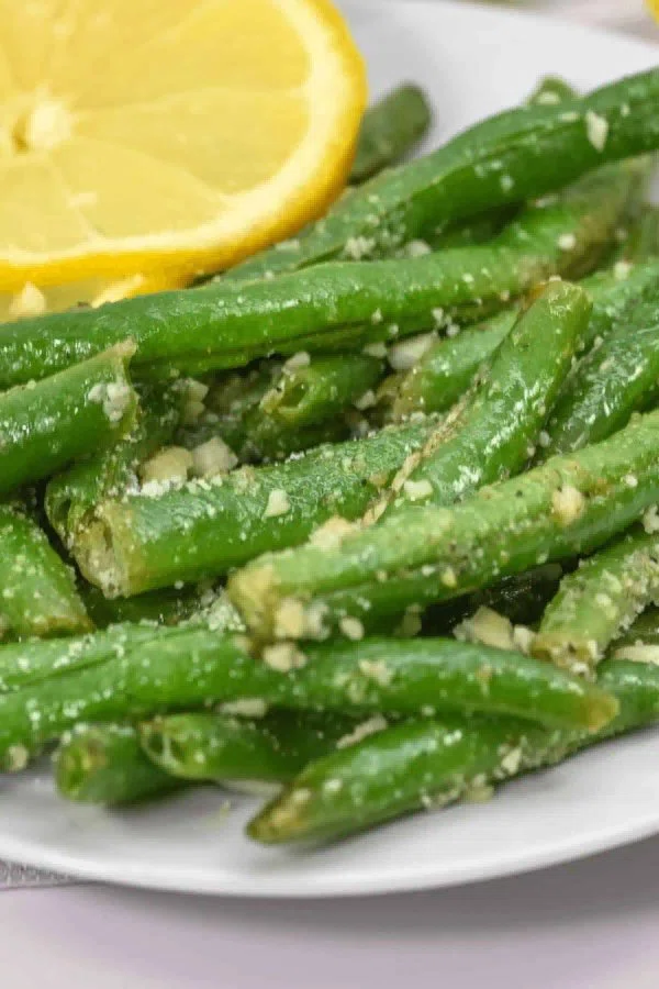 Garlic Parmesan Green Beans cover