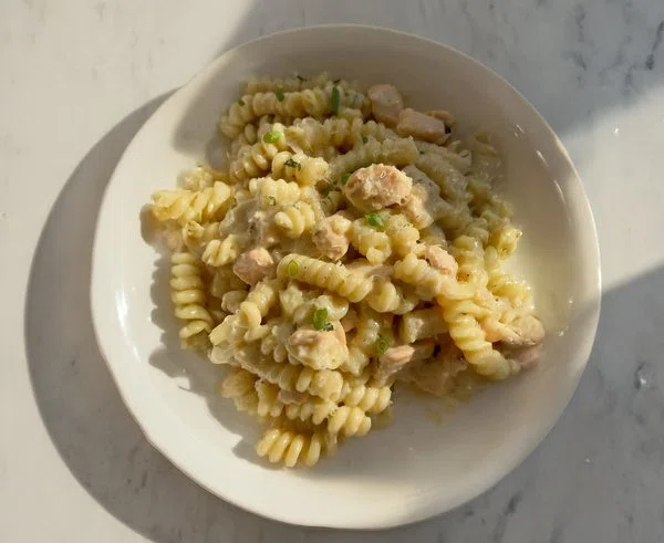 Creamy Salmon Pasta cover