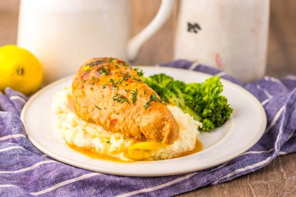 Slow Cooker Lemonade Chicken cover