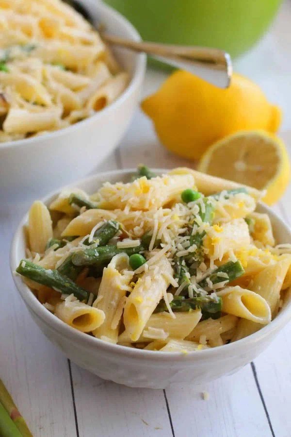 Lemon Asparagus Pasta cover