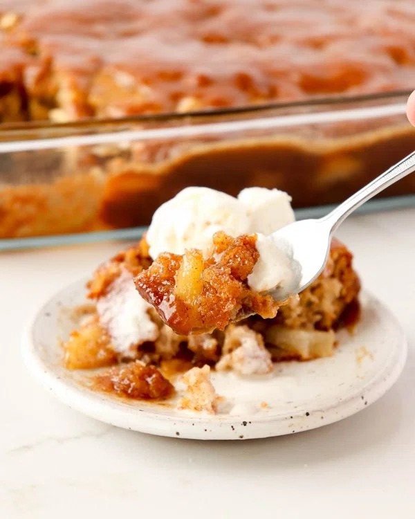 Sticky Caramel Apple Spice Cake cover