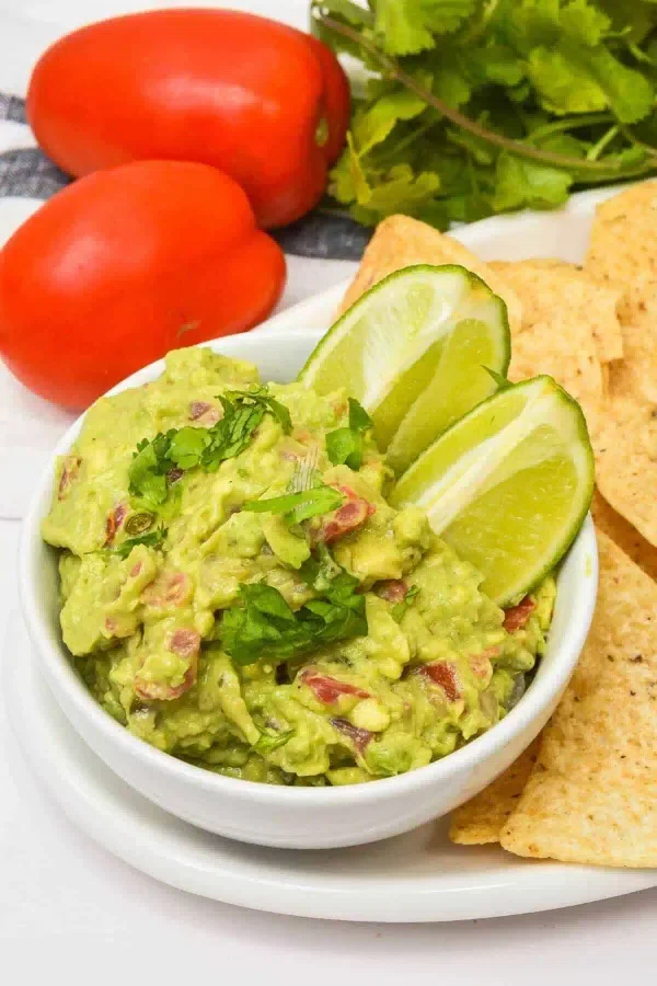 4-Ingredient Guacamole cover