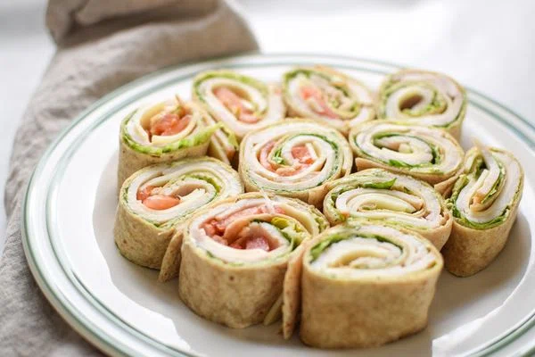 Turkey Pesto Tortilla Pinwheels cover