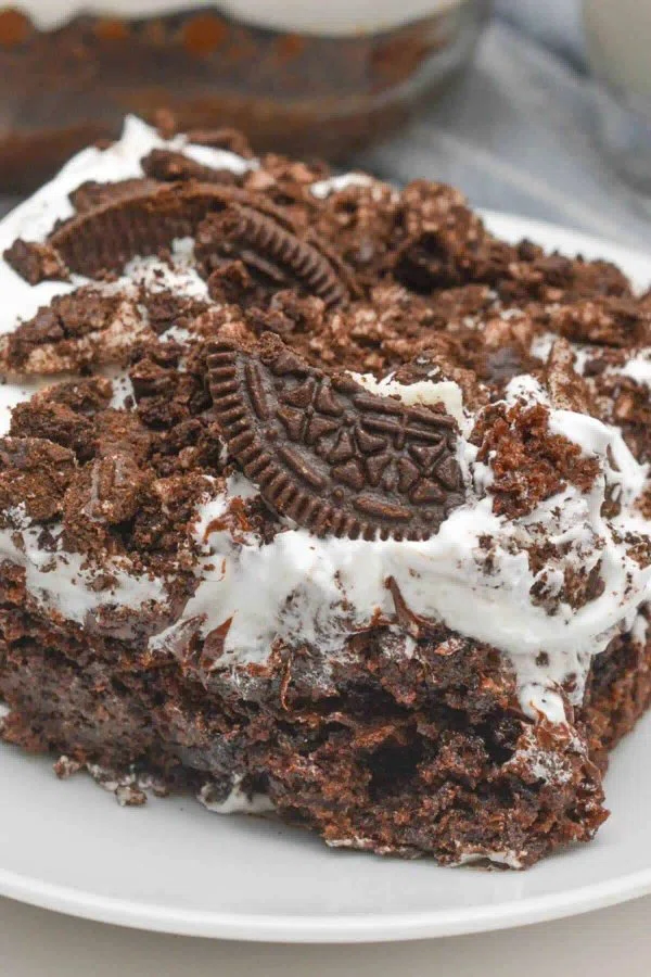 Oreo Dump Cake cover