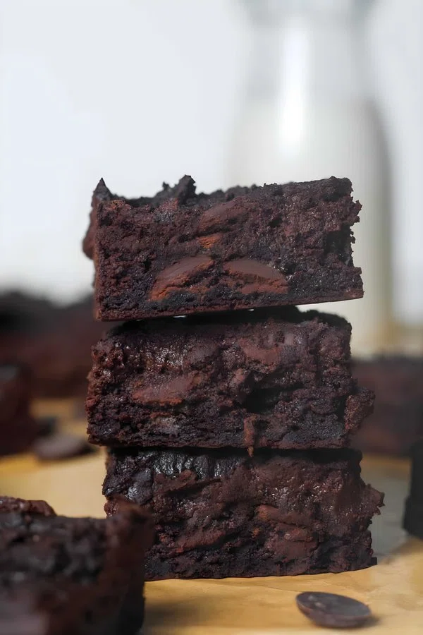 Greek Yogurt Brownies cover