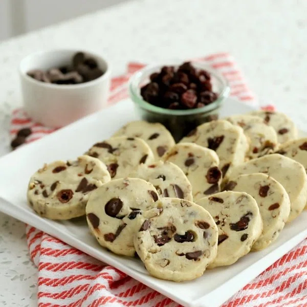Dark Chocolate Cranberry Cookies cover
