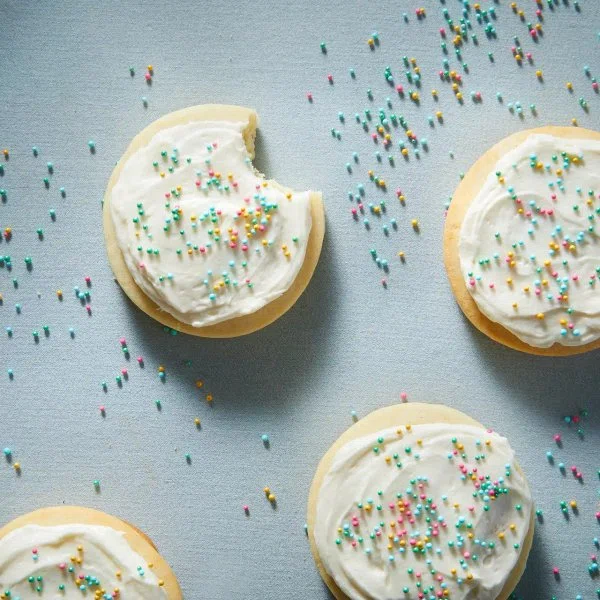Bakery-Style Frosted Sugar Cookies cover