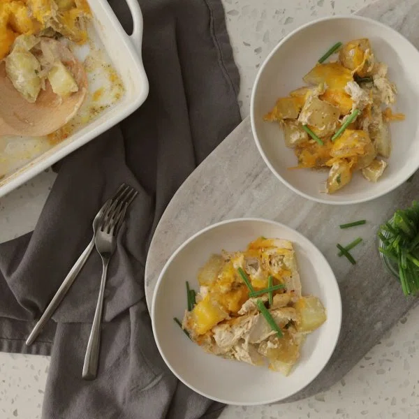 Easy Creamy Chicken and Potato Casserole cover